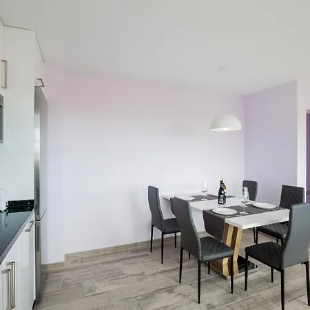 Apartment Mar De Lux A26 *