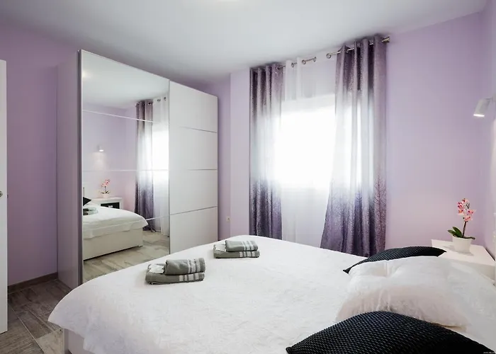 Apartament Mar De Lux A26 *